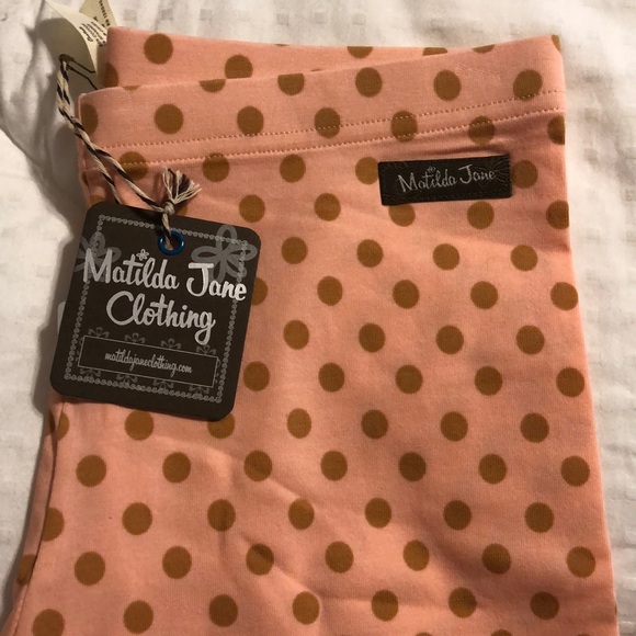 Girls light weight shorts - Picture 1 of 3